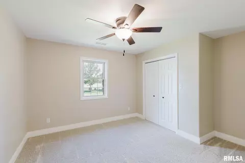 Bedroom - 3216 Palomino Ct, Herrin, IL 62948 photo 3 of 6