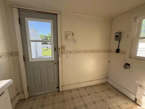 206 E 6th St, Saint David, IL 61563 photo 19