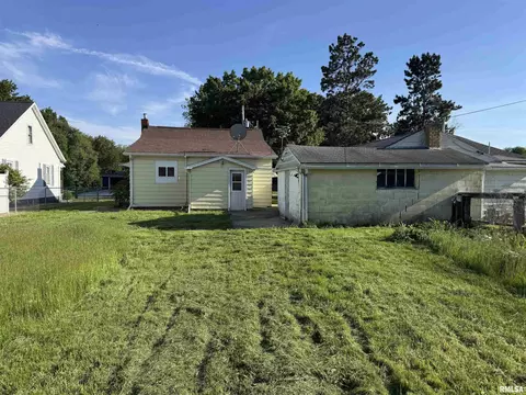 206 E 6th St, Saint David, IL 61563 photo 22