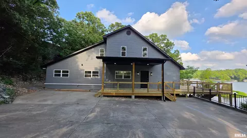 12185 Pebble Point Rd, Marion, IL 62959