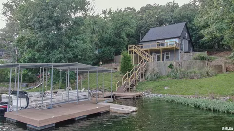 12185 Pebble Point Rd, Marion, IL 62959