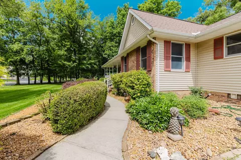 2006 Spring Garden Rd, Marion, IL 62959 photo 5