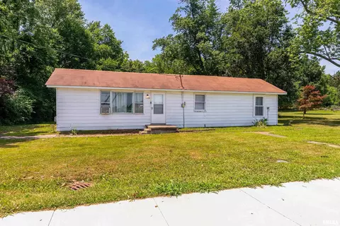 1399 N 7th St, Murphysboro, IL 62966