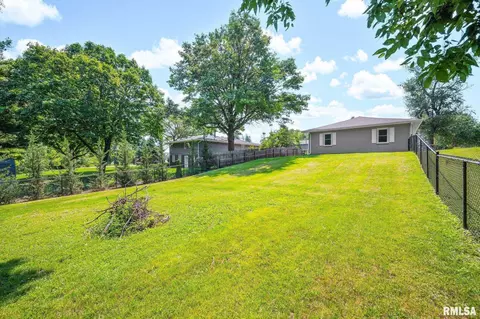 Exterior - 207 Spruce Ln, Roanoke, IL 61561 photo 4 of 6