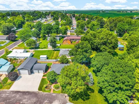 View/Area - 207 Spruce Ln, Roanoke, IL 61561 photo 8 of 10