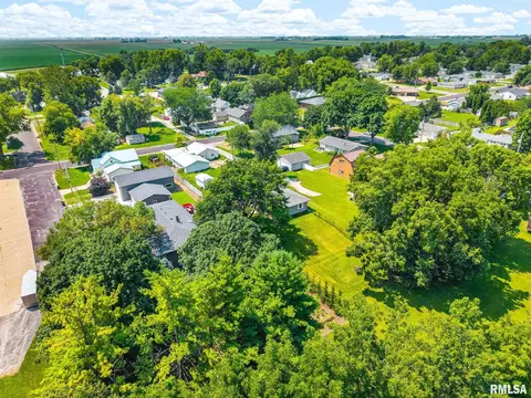 View/Area - 207 Spruce Ln, Roanoke, IL 61561 photo 7 of 10