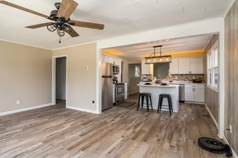 513 E Allen Ave, Marion, IL 62959 photo 9