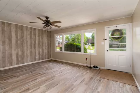 513 E Allen Ave, Marion, IL 62959 photo 8