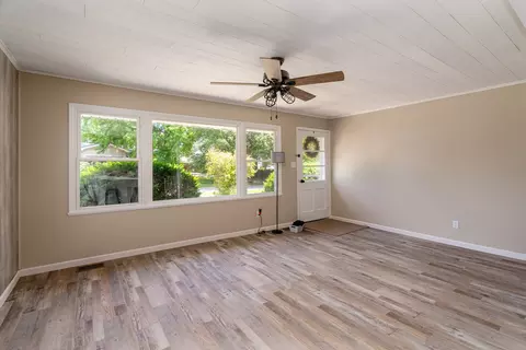 513 E Allen Ave, Marion, IL 62959 photo 6