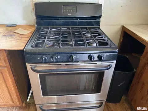 Other - 1019 E Walnut St, Canton, IL 61520 photo 1 of 10