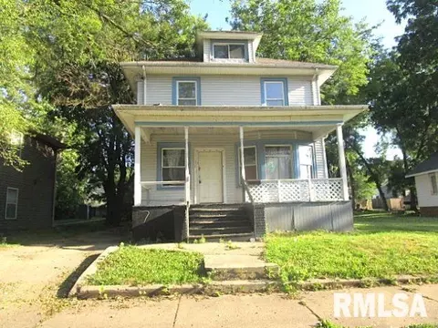 724 E Kansas St, Peoria, IL 61603