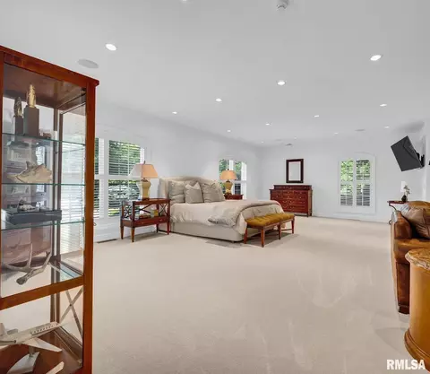 Bedroom - 800 Bayside Dr, Germantown Hills, IL 61548 photo 1 of 10
