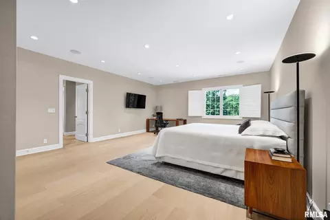 Bedroom - 800 Bayside Dr, Germantown Hills, IL 61548 photo 5 of 10