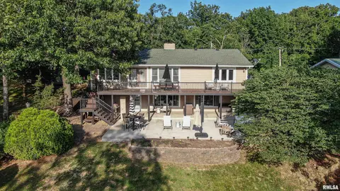 213 Clifty Creek Dr, Marion, IL 62959