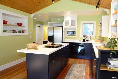 Kitchen - 439 N Mcarthur St, Macomb, IL 61455 photo 3 of 6