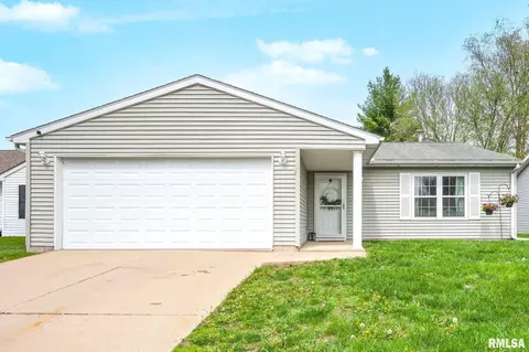 4527 W Rockwell Dr, Peoria, IL 61615