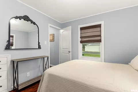 Bedroom - 406 E Bullock St, Eureka, IL 61530 photo 9 of 11