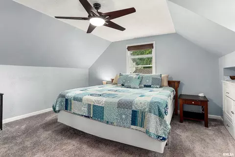 Bedroom - 406 E Bullock St, Eureka, IL 61530 photo 2 of 11