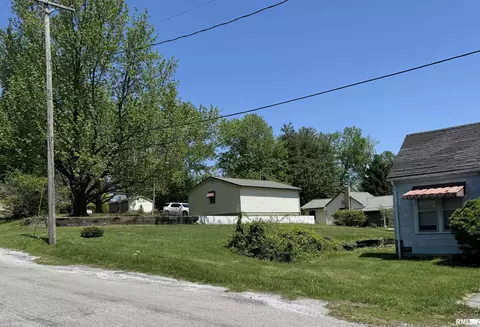 106 108 N Centennial St, Cobden, IL 62920