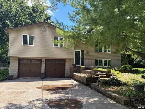 760 E Poplet Hollow Rd, Peoria, IL 61615
