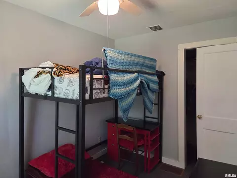 Bedroom - 308 S Bonham St, Macomb, IL 61455 photo 4 of 5