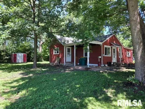 Exterior - 308 S Bonham St, Macomb, IL 61455 photo 2 of 5