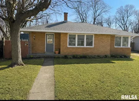 1316 E Beach St, Peoria, IL 61615