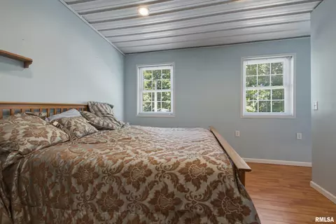 Bedroom - 1419 W Grant St, Macomb, IL 61455 photo 2 of 6