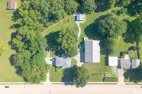 View/Area - 1419 W Grant St, Macomb, IL 61455 photo 2 of 3