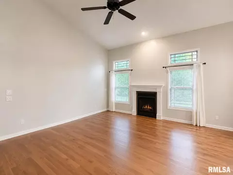Living - 7010 N Buckeye Dr, Edwards, IL 61528 photo 2 of 2