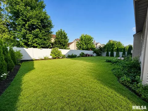 Exterior - 7010 N Buckeye Dr, Edwards, IL 61528 photo 3 of 3