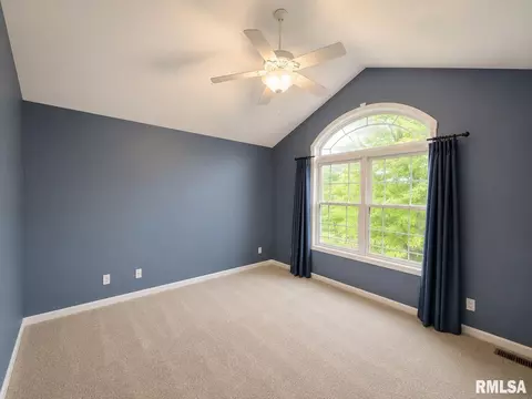 Bedroom - 7010 N Buckeye Dr, Edwards, IL 61528 photo 4 of 8