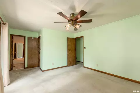 Bedroom - 515 E Clark Trl, Herrin, IL 62948 photo 2 of 6