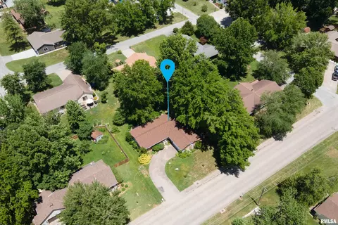 View/Area - 515 E Clark Trl, Herrin, IL 62948 photo 1 of 3