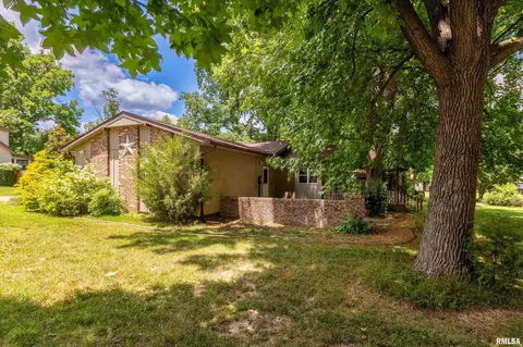 Exterior - 515 E Clark Trl, Herrin, IL 62948 photo 8 of 8