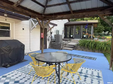 Exterior - 600 W Grant St, Macomb, IL 61455 photo 14 of 22