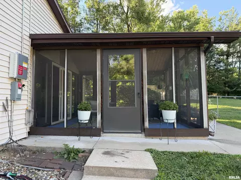 Exterior - 600 W Grant St, Macomb, IL 61455 photo 16 of 22