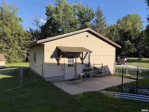 Exterior - 600 W Grant St, Macomb, IL 61455 photo 12 of 22