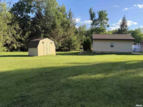 Exterior - 600 W Grant St, Macomb, IL 61455 photo 11 of 22