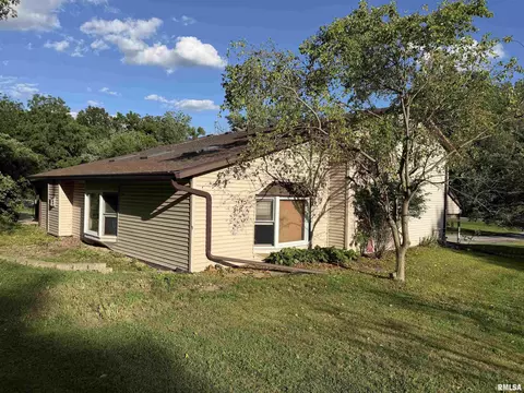 Exterior - 600 W Grant St, Macomb, IL 61455 photo 6 of 22