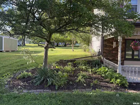 Exterior - 600 W Grant St, Macomb, IL 61455 photo 5 of 22