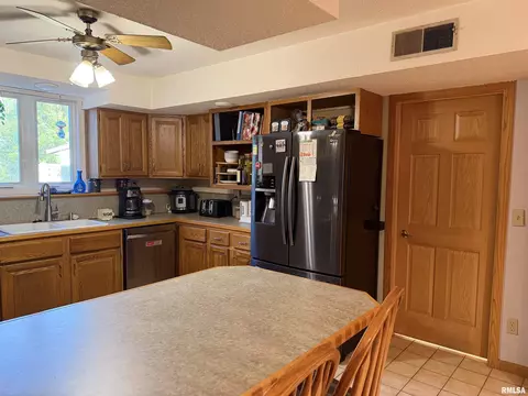 Kitchen - 600 W Grant St, Macomb, IL 61455 photo 2 of 3