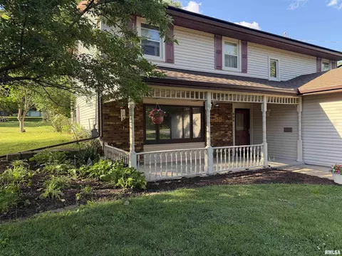 Exterior - 600 W Grant St, Macomb, IL 61455 photo 4 of 22