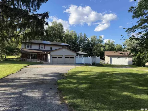 600 W Grant St, Macomb, IL 61455