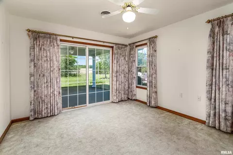 Bedroom - 3206 Cherokee Dr, Marion, IL 62959 photo 1 of 6