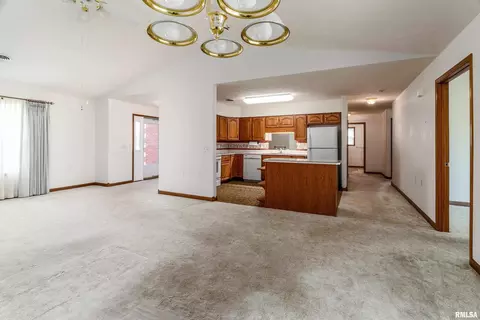 Living - 3206 Cherokee Dr, Marion, IL 62959 photo 3 of 3