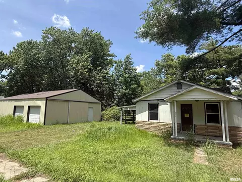 901 W Ford Ave, Herrin, IL 62948