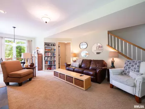Living - 4104 S Lake Camelot Dr, Mapleton, IL 61547 photo 5 of 8