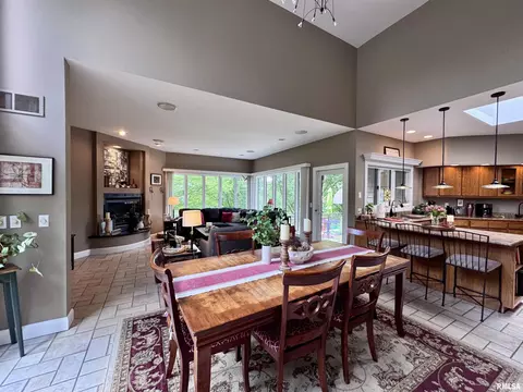 Dining - 14 Elmo Dr, Macomb, IL 61455 photo 1 of 5