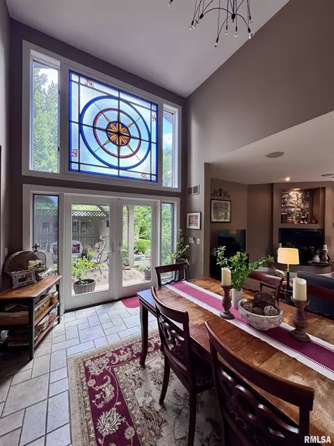 Dining - 14 Elmo Dr, Macomb, IL 61455 photo 3 of 5